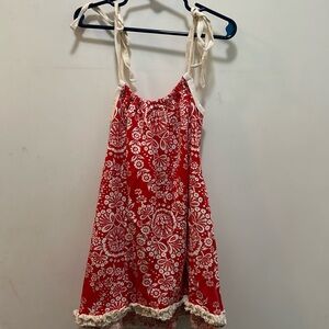 Paper wings organic size 2 red & white dress ties above shoulders & behind back